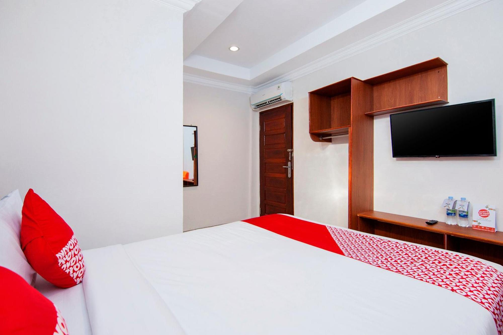 Super Oyo 621 Vania Residence Medan Exterior foto